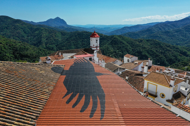 The eagle. Photo © Ayuntamiento de Genalguacil